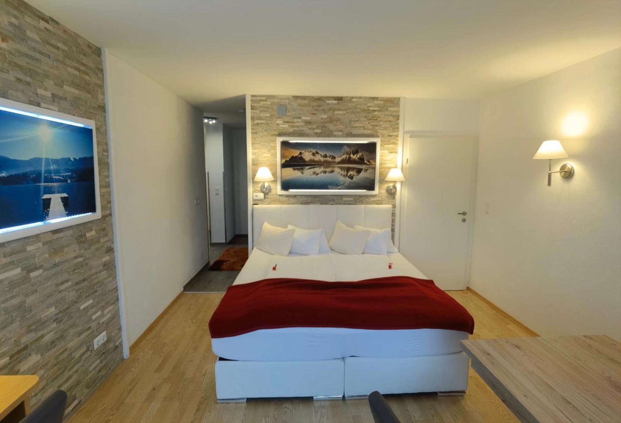 Hotel Kaerntnerhof & Suiten 3 Presseggersee Buitenkant foto