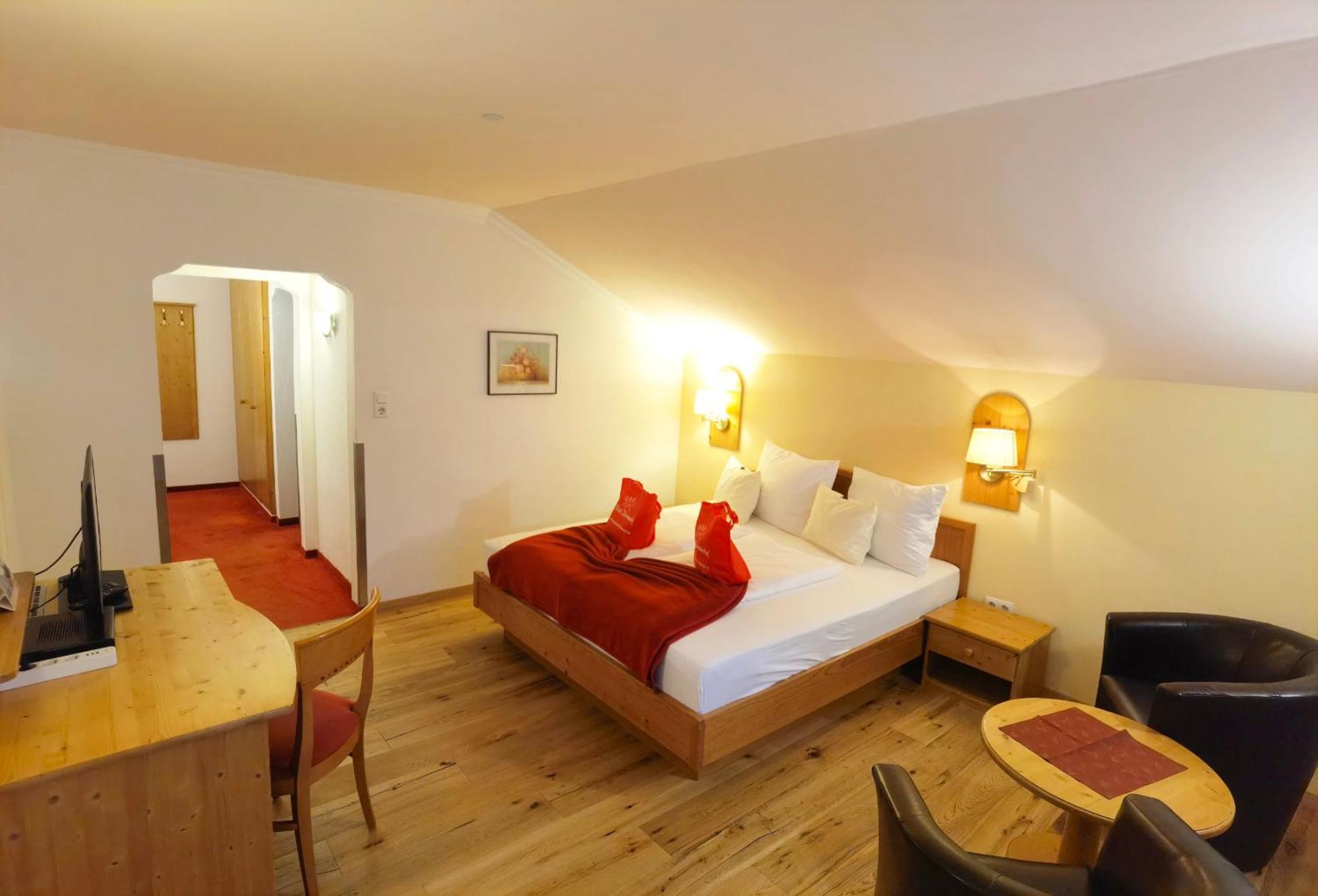 Hotel Kaerntnerhof & Suiten 3 Presseggersee Buitenkant foto